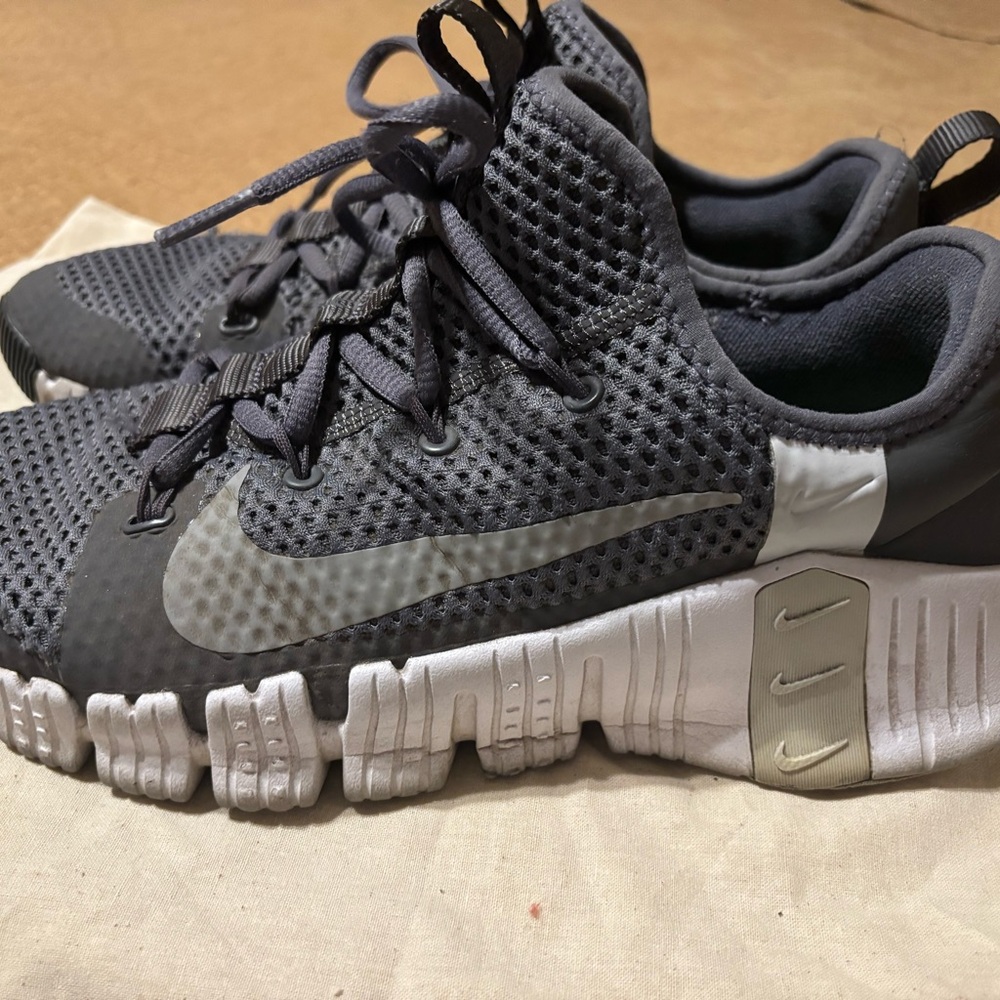 Nike Metcon 10.5 Grey and White
